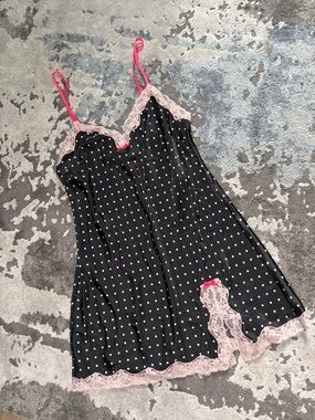 2010 Victoria's Secret Black Polka Dot Chemise with Pink Trim